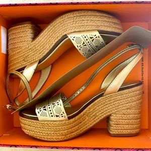 Tory Burch Gold Roselle 100mm Platform Espadrille Size 7.5